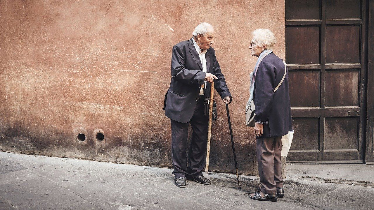 personnes-agees-discussion.jpg