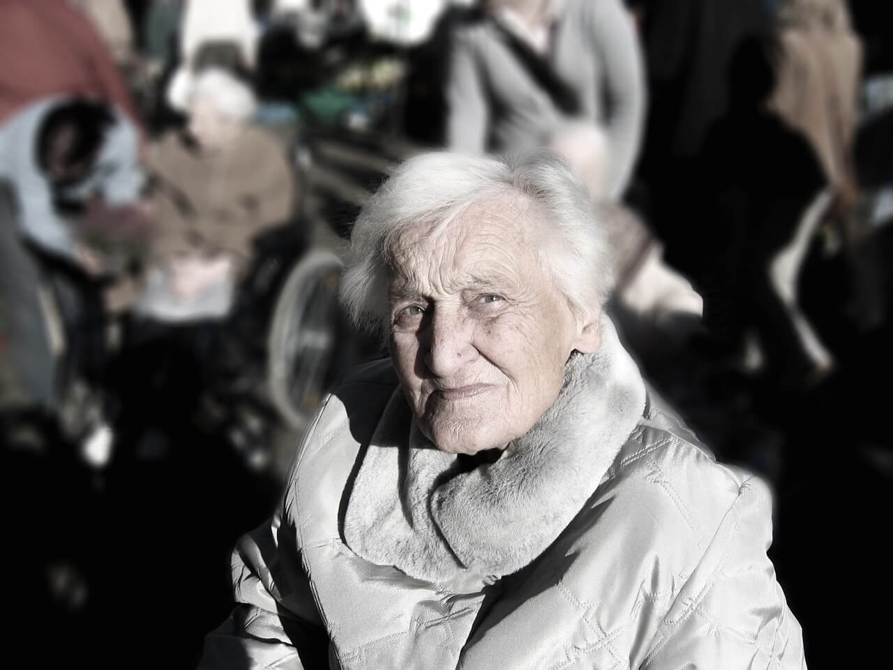 woman-g8ce4c681e_1280.jpg